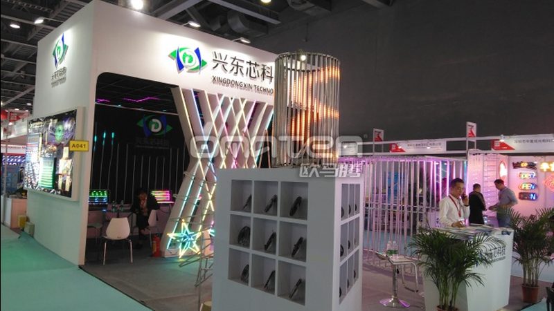 以下是一些成都地区的平面设计培训课程推荐，供您参考：